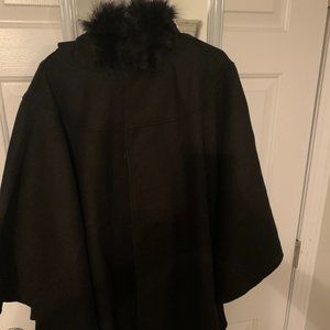 Flowy Fur Trim Hooded Cape Style Coat w/ hooks closure